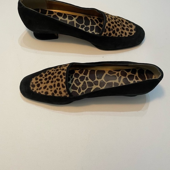 Martinez Valero Black and Tan Animal Print Loafers Size 8 - Picture 6 of 9